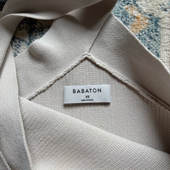 Aritzia Babaton Sculpt Knit Criss Cross Halter Cropped Tank Top in Cream Size XS - Picture 5 of 5